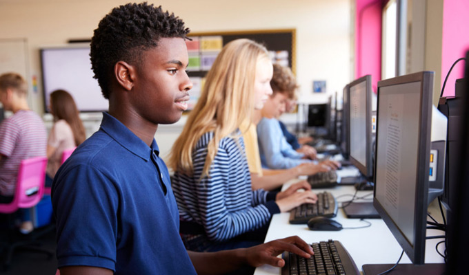 مفاهیم پایه کامپیوتر؛ یکی از بهترین کلاس های مهارتی برای نوجوانان